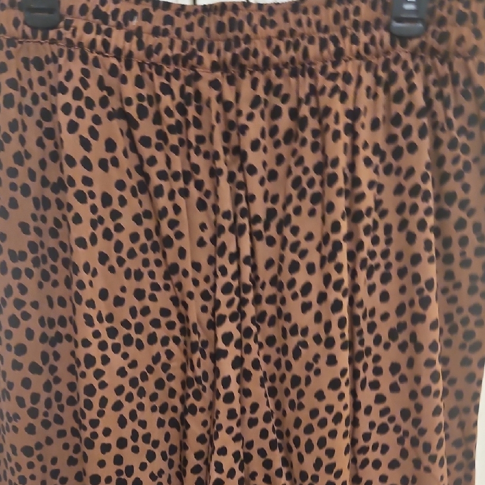 Old Navy Brown Pants with Black Dots - Picture 4 of 5